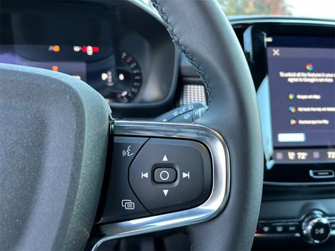 New 2026 Volvo XC40 B5 Ultra w/ Climate Package image 14