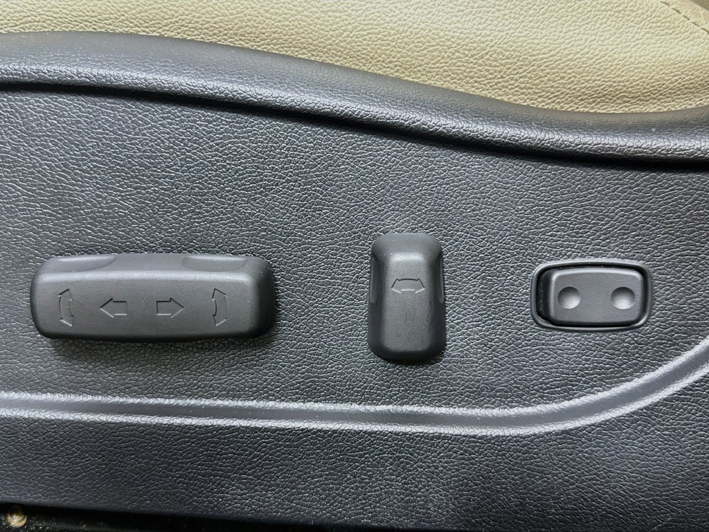 Used 2014 Hyundai Elantra Sport FWD image 19