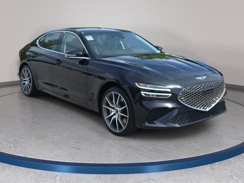 Used 2025 Genesis G70 2.5T AWD/4WD image 3