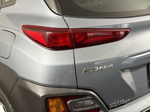 Used 2021 Hyundai Kona SE FWD image 35