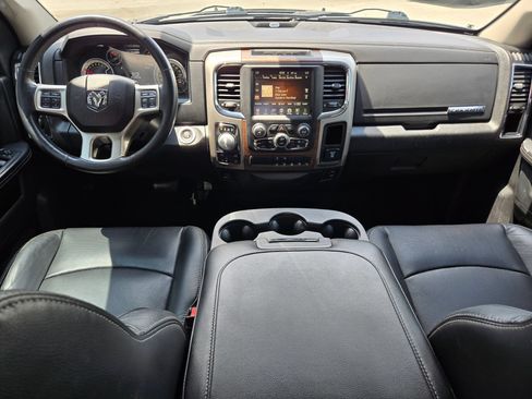 Used 2016 RAM 1500 Laramie w/ Convenience Group AWD/4WD image 10