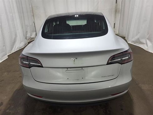 Used 2018 Tesla Model 3 Long Range image 5