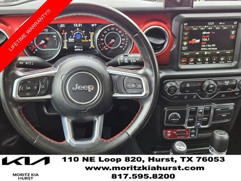 Used 2022 Jeep Wrangler Unlimited Rubicon AWD/4WD image 10