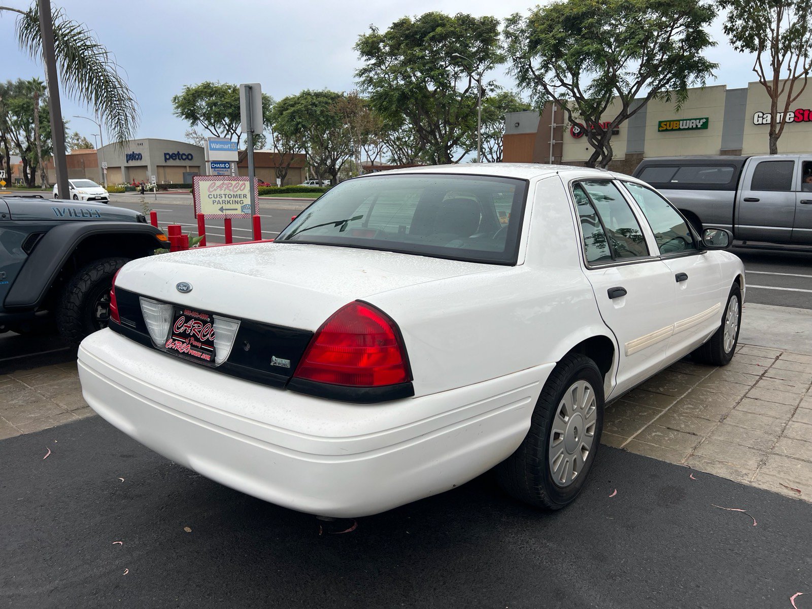 Used 2011 Ford Crown Victoria Police Interceptor RWD image 7