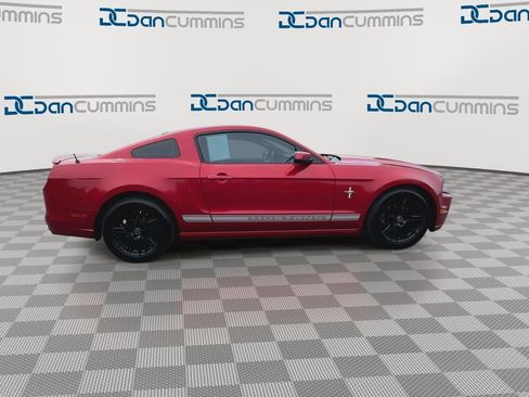 Used 2013 Ford Mustang Premium RWD image 9