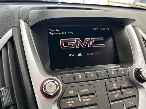 Used 2015 GMC Terrain SLT w/ Chrome Appearance Package image 18