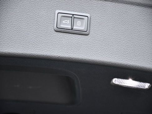 Used 2023 Audi Q5 2.0T Premium image 27