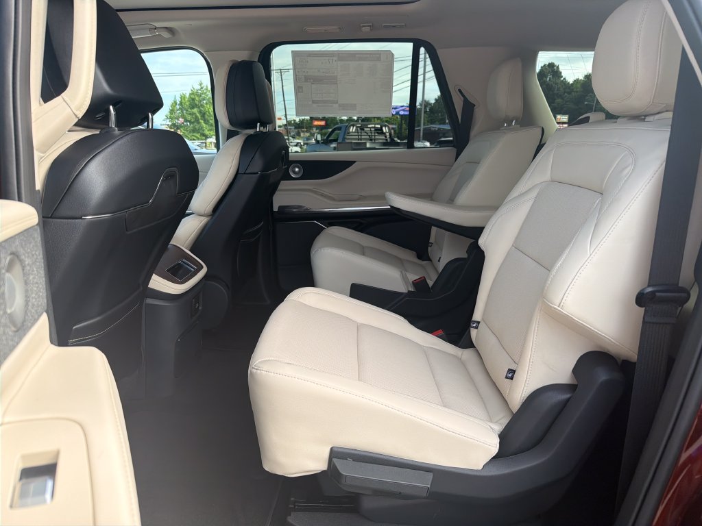 New 2027 Lincoln Navigator L Reserve w/ Jet Appearance Package AWD/4WD image 15
