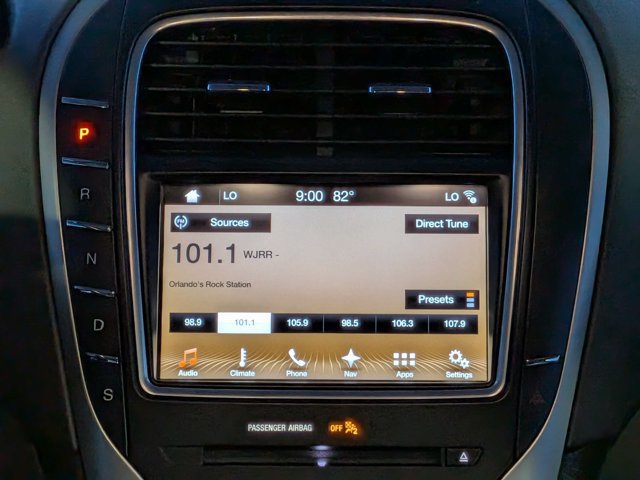 Used 2017 Lincoln MKX Select w/ Select Plus Package FWD image 17