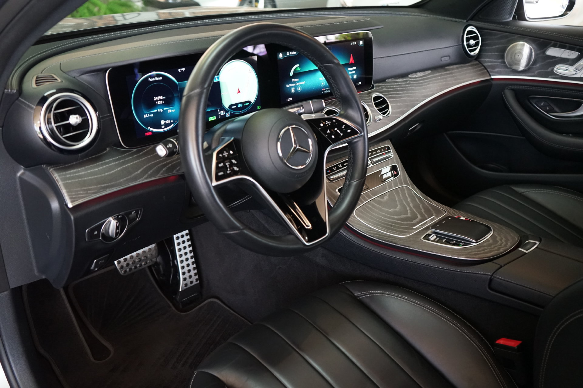 Used 2021 Mercedes-Benz E 450 4MATIC All-Terrain Wagon image 2