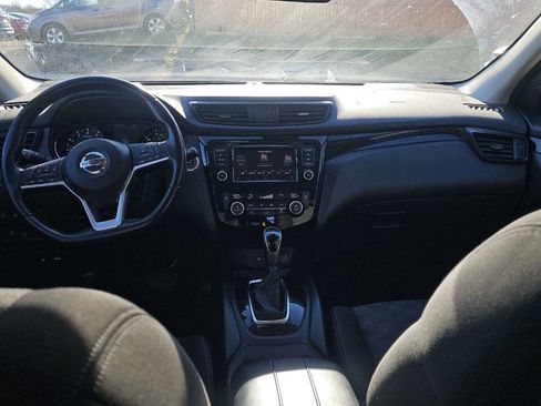 Used 2019 Nissan Rogue Sport SV w/ All-Weather Package image 8