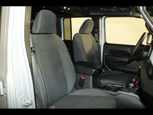 Used 2024 Jeep Wrangler Sport S image 24