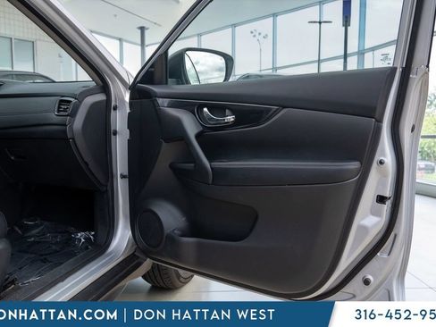 Used 2019 Nissan Rogue SL w/ Premium Package AWD/4WD image 25