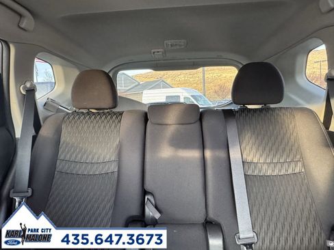 Used 2018 Nissan Rogue SV image 13