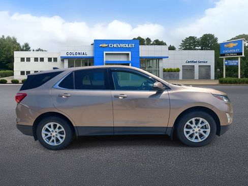Used 2019 Chevrolet Equinox LT AWD/4WD image 3