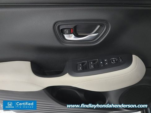 Certified 2024 Honda HR-V LX image 24