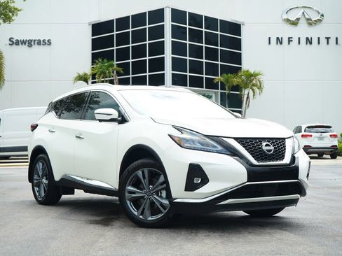 Used 2023 Nissan Murano Platinum w/ Cargo Package FWD image 1