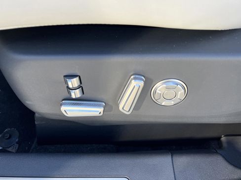 New 2026 Lincoln Nautilus Reserve image 23