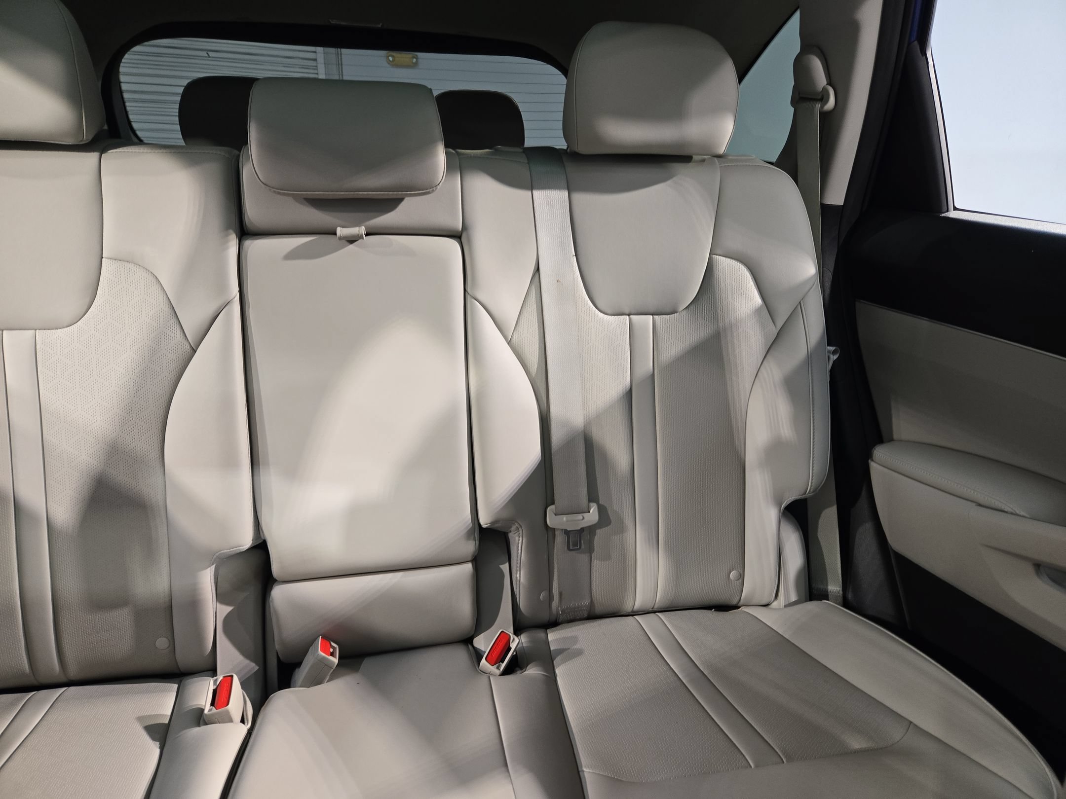 Used 2022 Kia Sorento S w/ Panoramic Sunroof Package FWD image 14