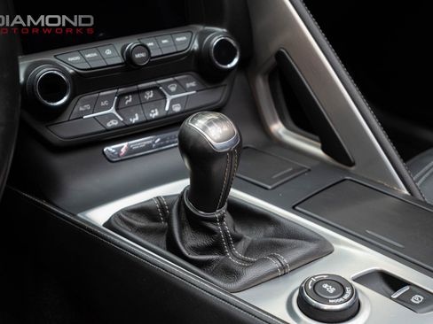 Used 2019 Chevrolet Corvette Stingray Coupe w/ 1LT RWD image 16