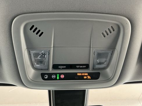 Used 2022 Chevrolet Malibu LS image 17