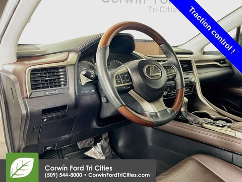 Used 2017 Lexus RX 350 FWD image 3