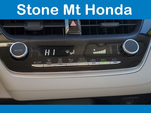 Used 2025 Toyota Corolla LE image 25