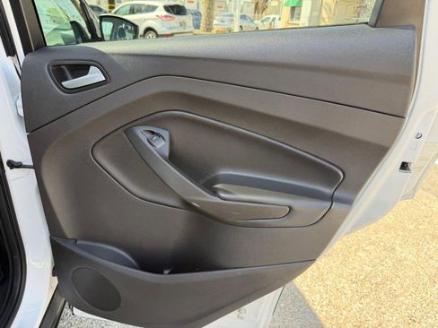 Used 2016 Ford Escape SE image 33