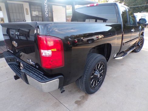 Used 2010 Chevrolet Silverado 1500 LT w/ Texas Edition image 5