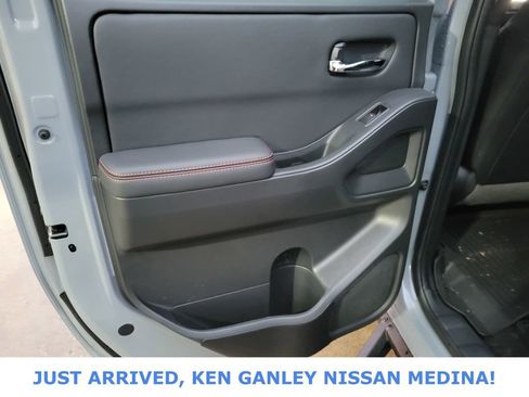 Certified 2024 Nissan Frontier PRO-4X w/ Pro Premium Package image 18