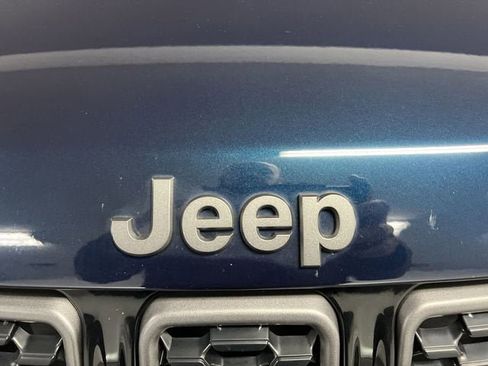Used 2024 Jeep Compass Latitude w/ Altitude Special Edition image 30