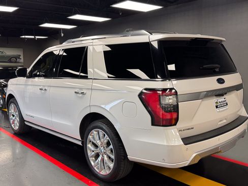 Used 2018 Ford Expedition Platinum AWD/4WD image 5