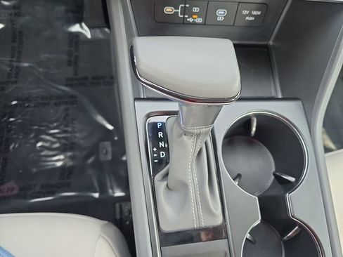 Used 2025 Hyundai Sonata SE FWD image 19