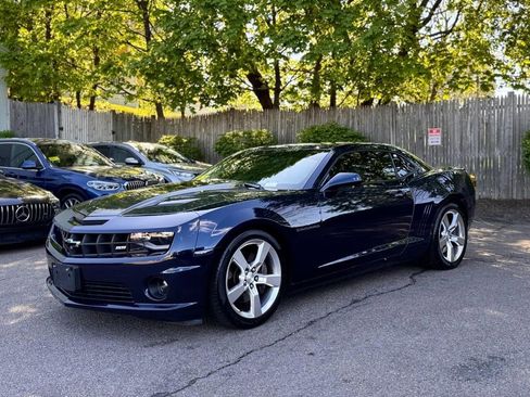 Used 2012 Chevrolet Camaro SS w/ Silver Stripe Package RWD image 2