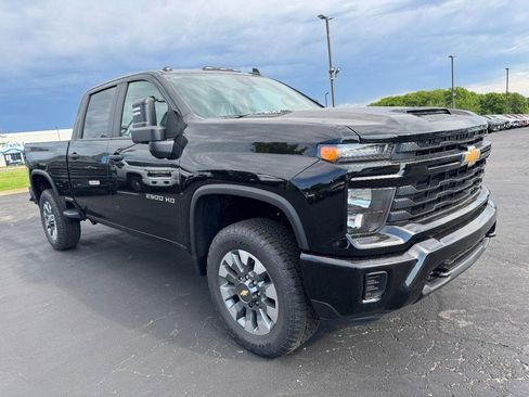 New 2026 Chevrolet Silverado 2500 Custom AWD/4WD image 2