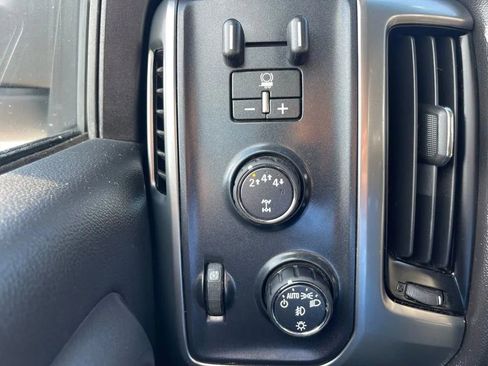 Used 2018 Chevrolet Silverado 2500 LT w/ All Star Edition image 31