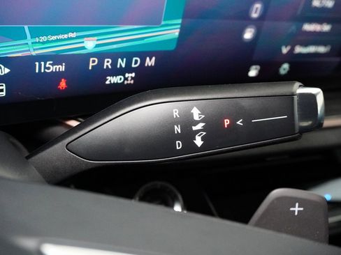 Used 2025 Buick Envision Sport Touring image 24