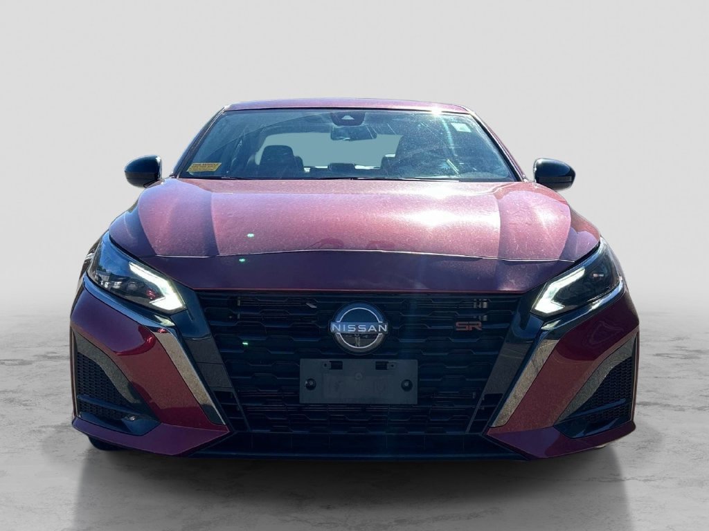 Certified 2023 Nissan Altima 2.5 SR w/ SR Premium Package FWD image 8