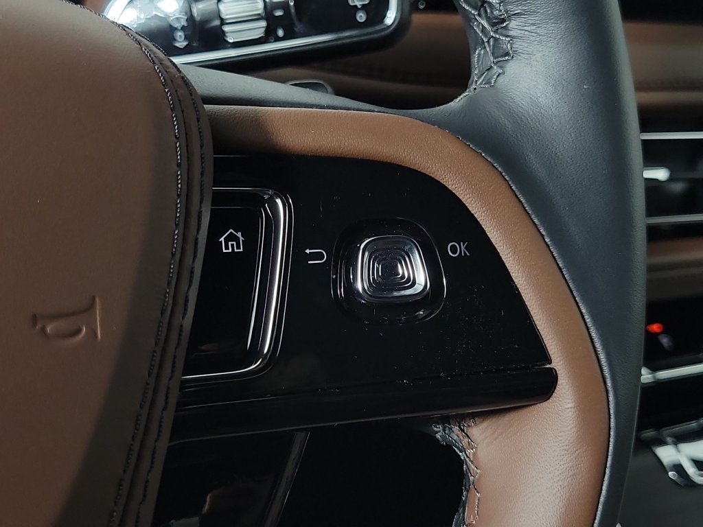 New 2027 Lincoln Aviator Reserve RWD image 26