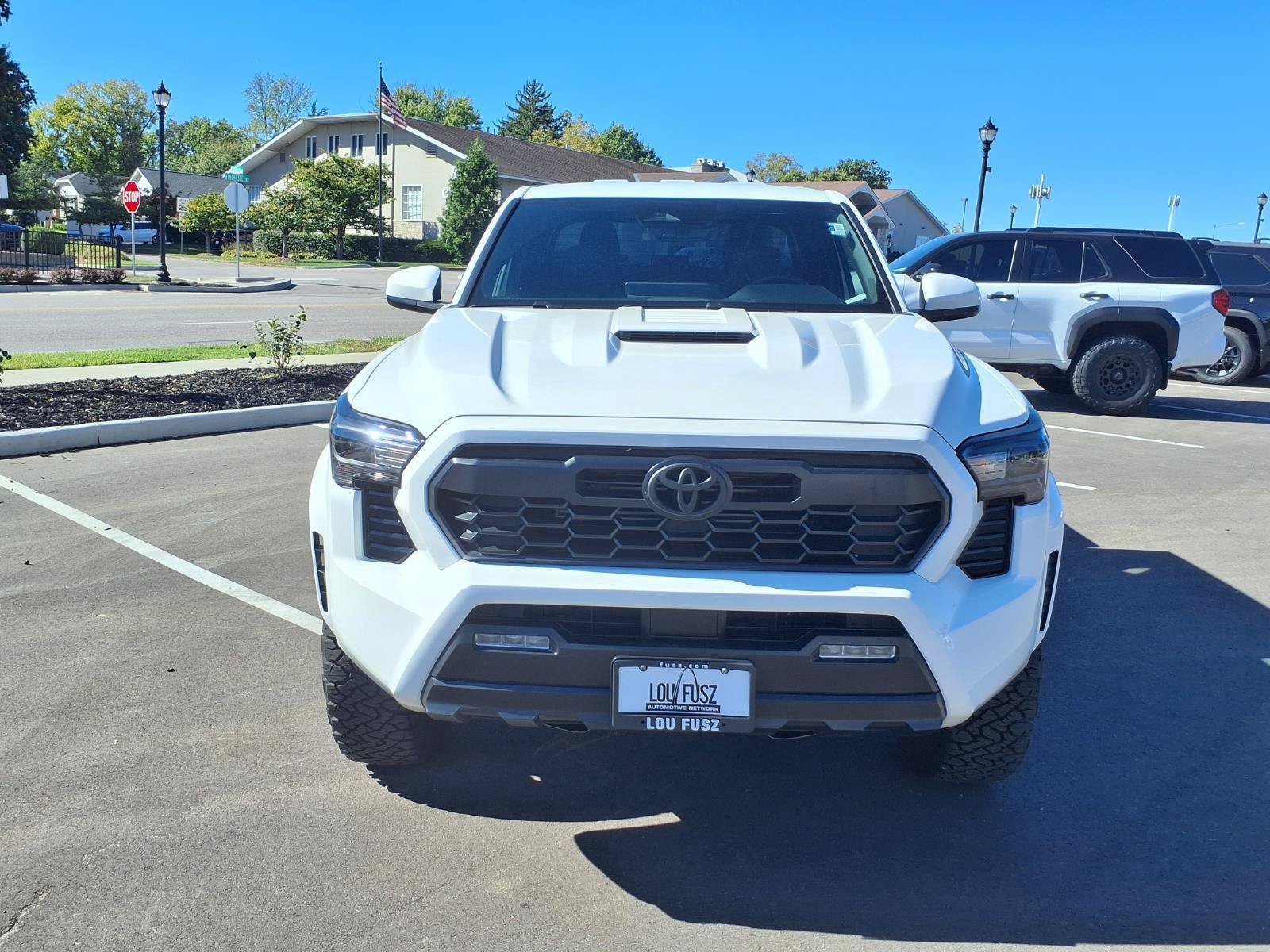 Used 2024 Toyota Tacoma TRD Sport AWD/4WD image 29