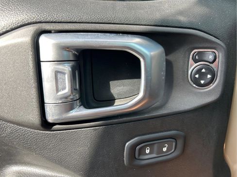 Certified 2020 Jeep Gladiator Sport w/ Quick Order Package 24S image 14