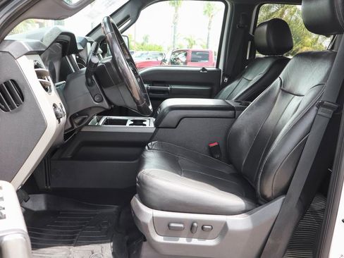 Used 2016 Ford F250 Lariat w/ Lariat Ultimate Package AWD/4WD image 22