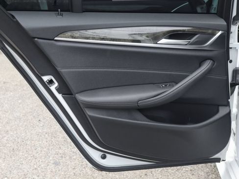 Used 2022 BMW 540i w/ M Sport Package RWD image 43