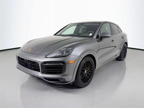 Used 2021 Porsche Cayenne GTS AWD/4WD image 1