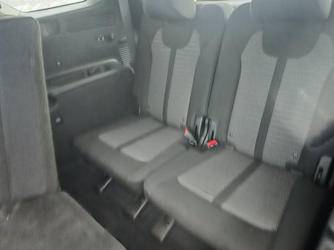 Used 2021 Kia Sorento LX image 9