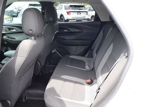 Used 2022 Chevrolet TrailBlazer LT w/ Convenience Package AWD/4WD image 13