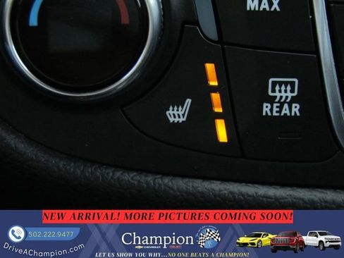 Used 2023 Chevrolet Equinox RS AWD/4WD image 14