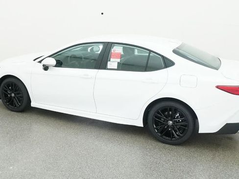 New 2026 Toyota Camry SE image 37