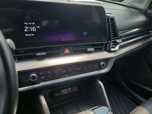 Used 2023 Kia Sportage EX FWD image 24
