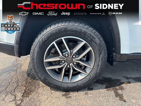 Used 2020 Jeep Grand Cherokee Limited AWD/4WD image 11